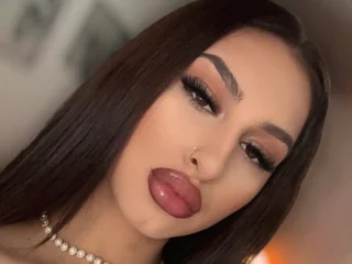 KissInferno Deepthroat webcam from Romania